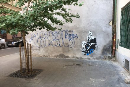 Banksy tagadja, hogy ő festette volna Orbán Viktort a dob utcában