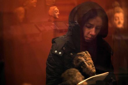 Intim rockportré vagy olcsó nyomor-kollázs? – PJ Harvey: A Dog Called Money