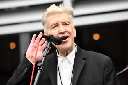 David Lynch online meteorológusnak állt
