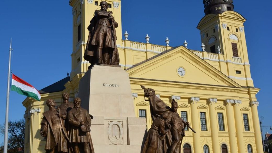 Debrecen kossuth lajos szobor 2