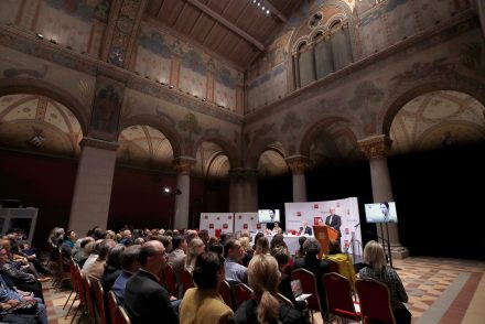 A nap fotója: Tarlós megnyitja az első magyarországi Michelangelo-kiállítást a Szépművészeti Múzeumban