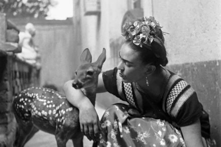A magyar szerető által készített Frida Kahlo-portrék kerülnek árverezésre