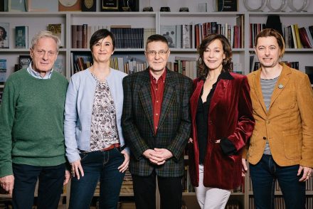 A díj, amelynek 10 fős listáját diákoktól kezdve Závada Pálon át Bárdos Andrásig szavazták meg – Idén is kiosztják a Libri irodalmi díjat