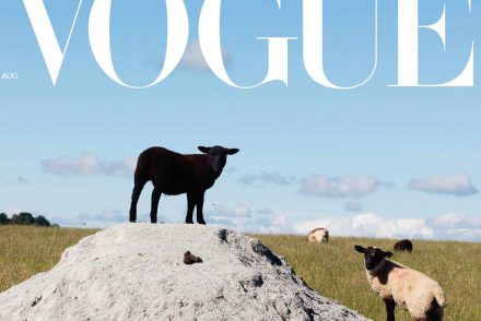 Martin Parr vidéki hangulatú fotói kerülnek a Vogue címlapjára