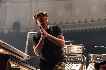 Nils Frahm, az egyszemélyes zenekar kápolnává varázsolta a Müpát