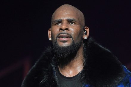 R. Kelly-t letartóztatták szexuális erőszak vádjával