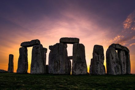 Kutatók egy csoportja a Stonehenge két rejtélyére is rájöttek