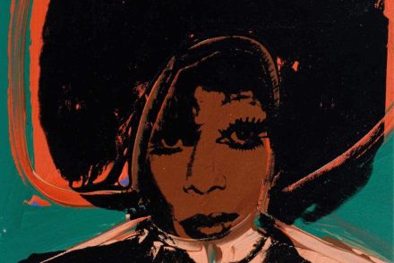 Andy Warhol transzneműekről készített portrésorozatát mutatja be a Tate Modern