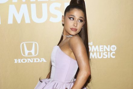 Így néz ki Ariana Grande igazi haja, póthaj nélkül