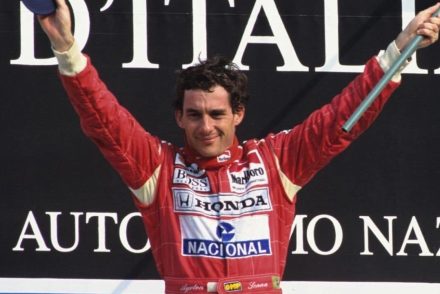 Sorozat készül a legendás Forma-1 versenyzőről, Ayrton Sennáról