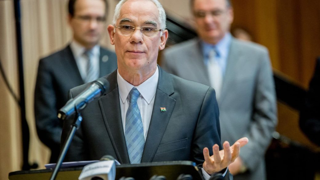 balogh zoltan puspok emberi eroforrasok minisztere