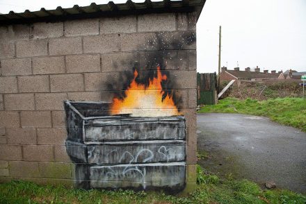 Banksy garázsra festette új művét, és már milliókért tovább is adott rajta a tulaj