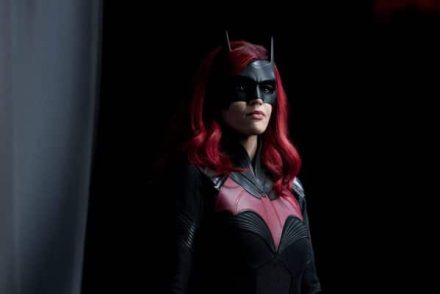 A Batwoman showrunnere megígérte, hogy nem írják ki Kate Kane-t a második évadban