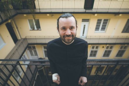 Bérczesi Róbert, a hiperkarma frontembere érettségi tétel lett