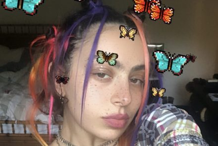 Charli XCX rajongóival közösen készített el how i’m feeling now új albumát
