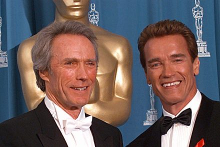 Közös fotón a ’90-es évek két fenegyereke: Schwarzenegger és Eastwood együtt szilveszterezett
