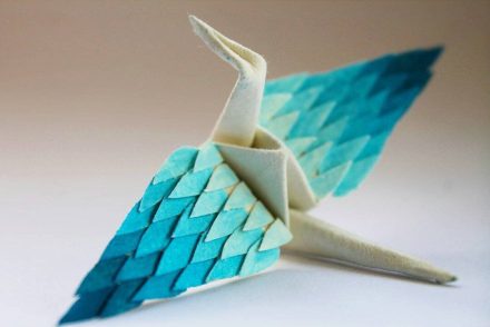 Az origami mestere valóságos csodát alkot papírból