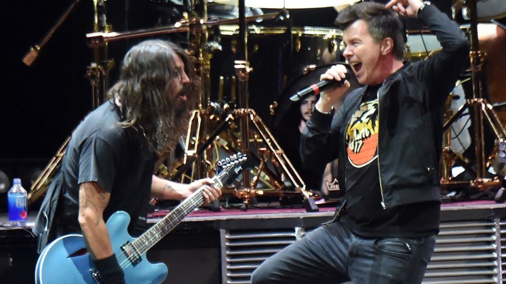 dave grohl rick astley moth klub