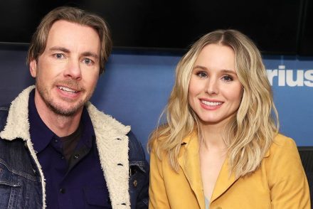 Kristen Bell és lányai Dax Shepard ablaka előtt táncoltak a járvány miatt