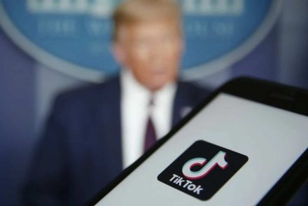 Donald Trump betiltotta a TikTok és a WeChat amerikai tranzakcióit
