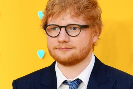 Ed Sheeran eladta a gitárját, hogy a rákbeteg rajongóján segítsen