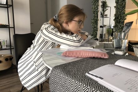 Amikre nem lettünk megtanítva tizenkét év alatt – Az első vizsgaidőszakom tapasztalatai