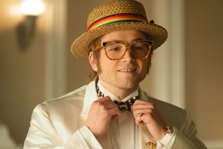 Elton John filmje, a Rocketman annyira botrányos az oroszoknak, hogy cenzúrázták