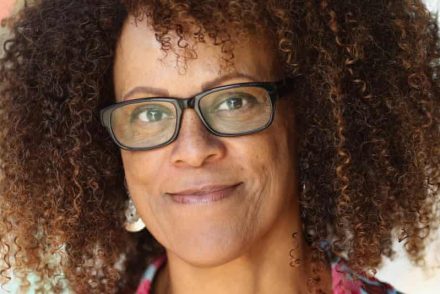 Bernadine Evaristo, Booker-díjas író bevezeti olvasóit a hétköznapjaiba