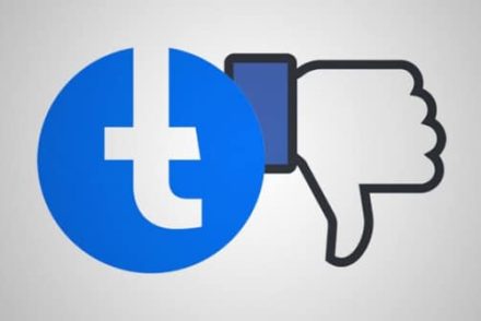 Neil Young 20 ezer dollárért szabadulna a „korrupt” Facebooktól és a Google-tól
