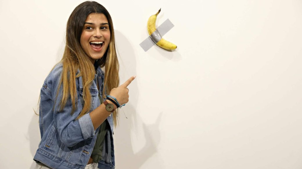 falra ragasztott banan maurizio cattelan