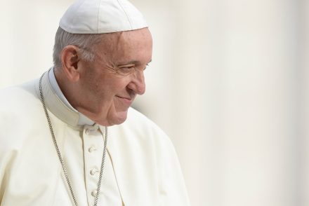 Ferenc pápa feloldotta pedofil ügyekre vonatkozó titkosítást