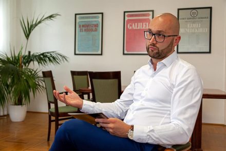 Fülöp Péter lett az EMMI helyettes államtitkára, aki a Csiky Gergely Színház menedzserigazgatója volt