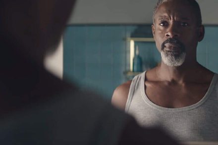 A Gillette legújabb videója miatt volt, aki lehúzta borotváját a WC-n