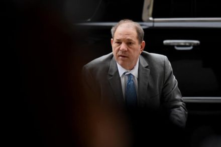 Harvey Weinsteint további két nő megerőszakolásával vádolták meg