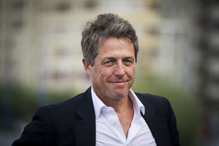 Hugh Grant Boris Johnsonnak: „Nem fogod elb_szni a gyerekeim jövőjét”