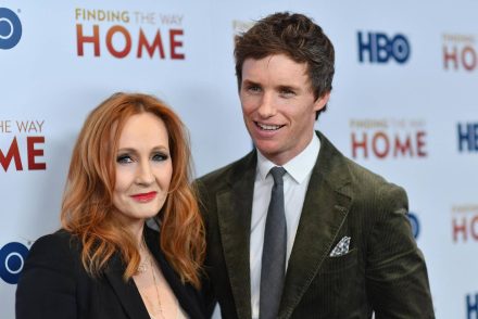 Eddie Redmayne bírálta J. K. Rowling transzneműekre tett kijelentéseit