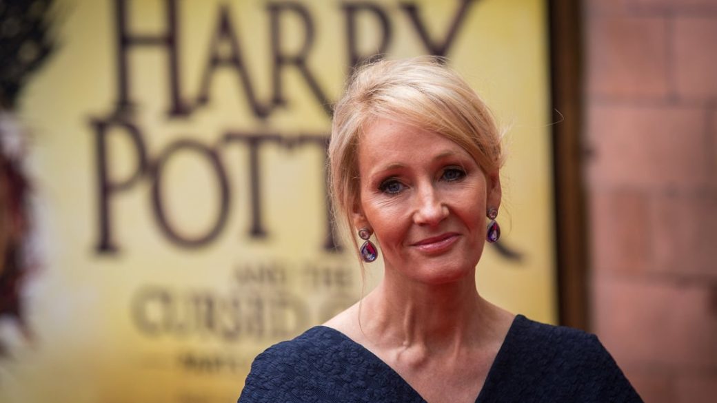 j k rowling harry potter koronavirus