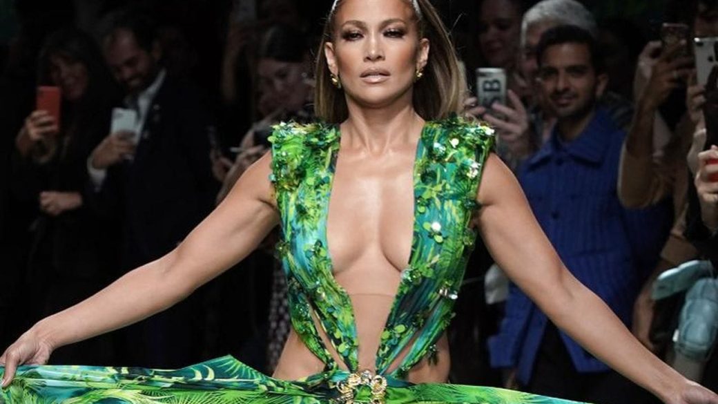 j lo versace