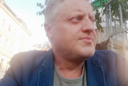 Jeroen Siebens: Nagy a baj Magyarországon, ha nincs független zenészeknek közszolgálati rádió