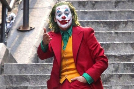 Kiderült, hogy az új Joker, Joaquin Phoenix mindenkire magasról tett, kivéve Robert De Nirót