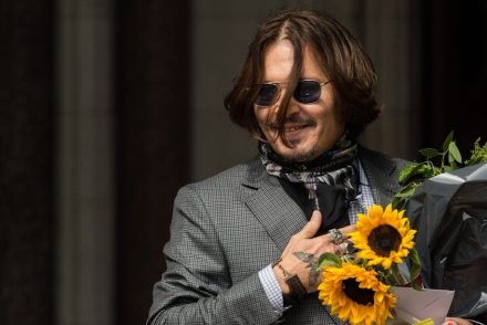 Trollok, tweetek és híres barátok: az ördögi PR-háború Johnny Depp és Amber Heard között