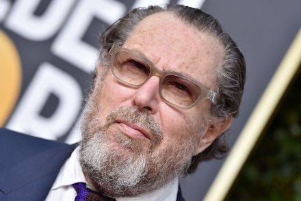 Julian Schnabel: Rendezhetnek fehérek feketékről szóló filmet?