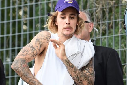 Tagadja Justin Bieber, hogy szexuálisan zaklatott volna bárkit is