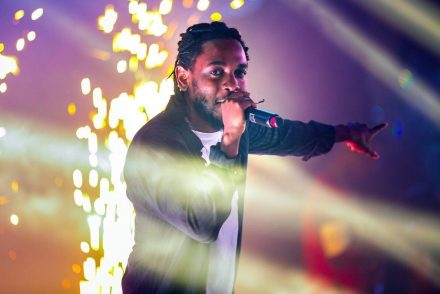 Jogtalanul pofozta fel Kendrick Lamart a magyar sajtó
