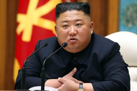 Az észak-koreai Kim Dzsongun kirúgta a kórházat építő dolgozókat