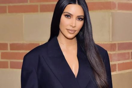 Kim Kardashian ürüléket is enne, ha azzal fiatal maradhatna
