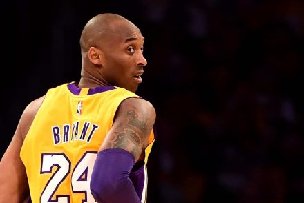 Sztárok egész sora búcsúzik Kobe Bryant sportlegendától