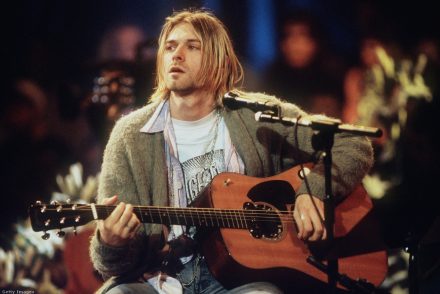 Elkelt Kurt Cobain gitárja, aukciós rekordot döntött