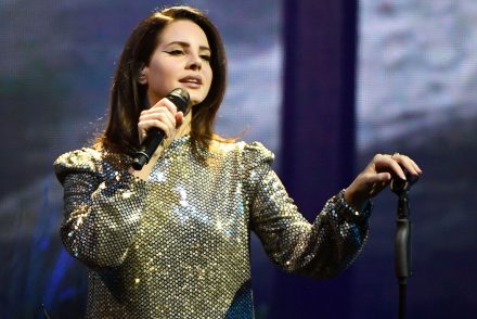 Lana Del Rey elárulta, mikor jelenik meg az új albuma, a Norman Fucking Rockwell
