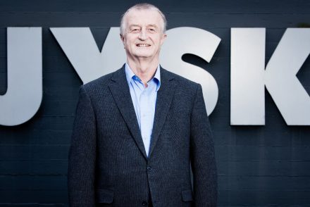 Elhunyt a milliárdos Lars Larsen, a dán „ágykirály”, a Jysk alapítója